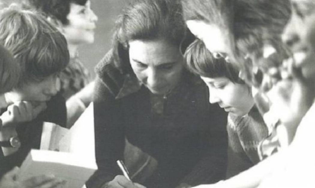 Ένας δάσκαλος φέρνει την άνοιξη-Η συγγραφέας 'Αλκη Ζέη το πιστεύει ακράδαντα και εξηγεί το γιατί