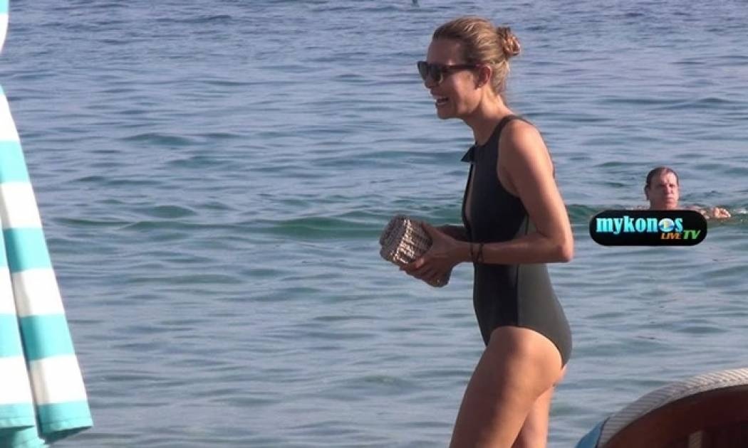 Κρασάς-Καγιά: Συνεχίζουν τις βουτιές στην Μύκονο