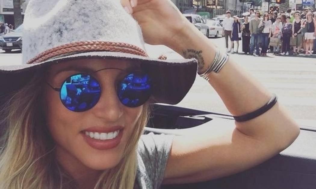 Day To Night: Η Αθηνά Οικονομάκου μας δίνει την τέλεια ιδέα για το φθινοπωρινό μακιγιάζ μας!