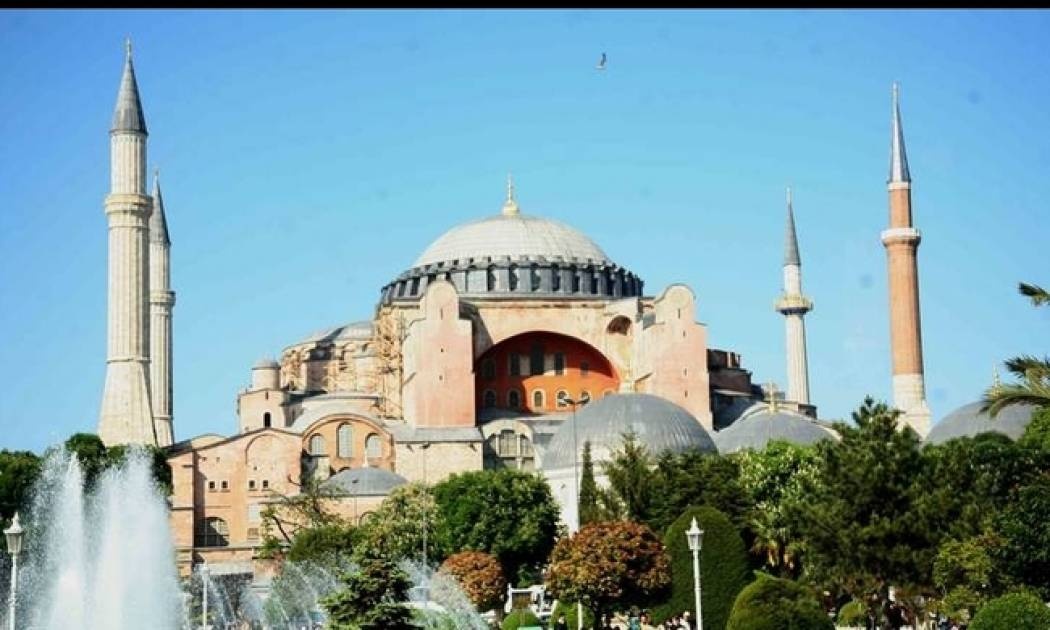 Μόνιμο ιμάμη στην Αγιά Σοφιά διόρισε η Τουρκία