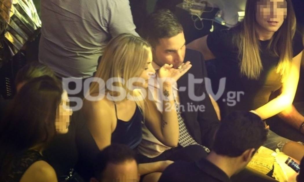 Ζοζεφίν Βέντελ-Βασίλης Μιχαήλ: Τι έρωτας και αυτός; Στο στόμα τον ταΐζει! (φωτό)