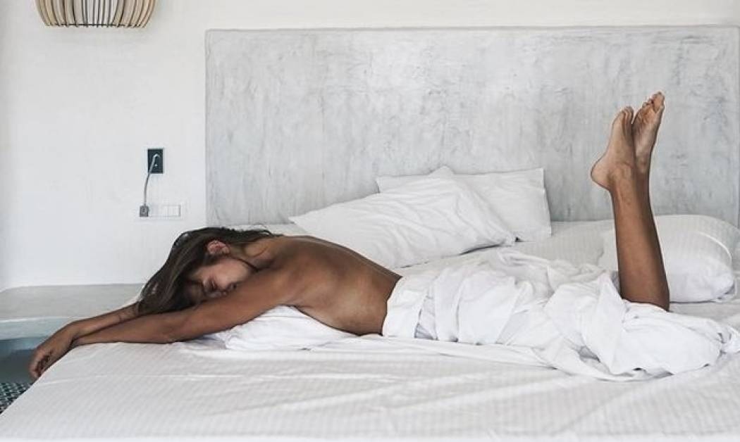 Νιώθεις αδύναμη; Αυτά τα 5 σημάδια σου δείχνουν πως ίσως χρειάζεσαι κάποιο συμπλήρωμα διατροφής