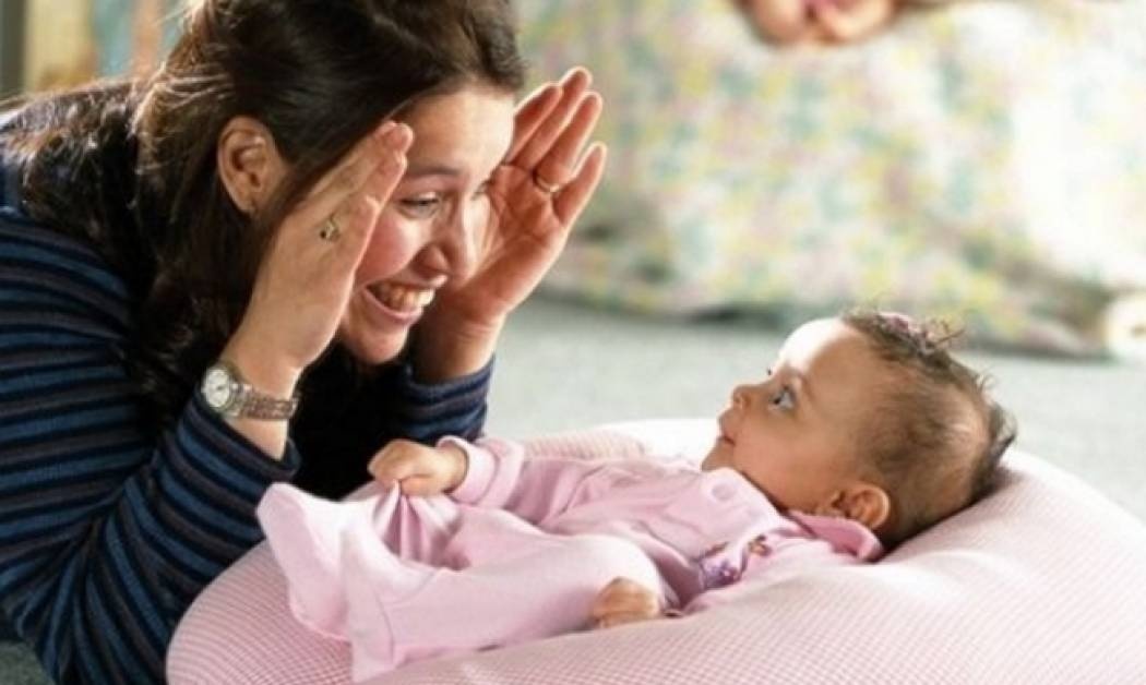 Πρακτικοί τρόποι για να ελέγξετε την κοινωνική ανάπτυξη του βρέφους και του νηπίου