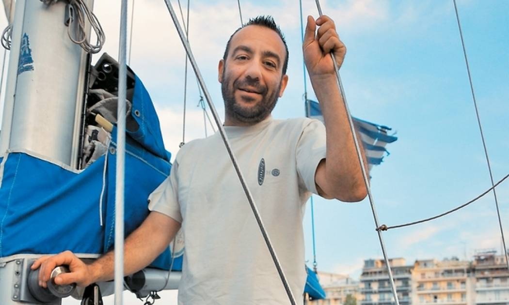 Σωτήρης Καλυβάτσης: «Αισθάνομαι πολύ μικρός ακόμα για να κάνω παιδί. Είμαι 48 χρονών»