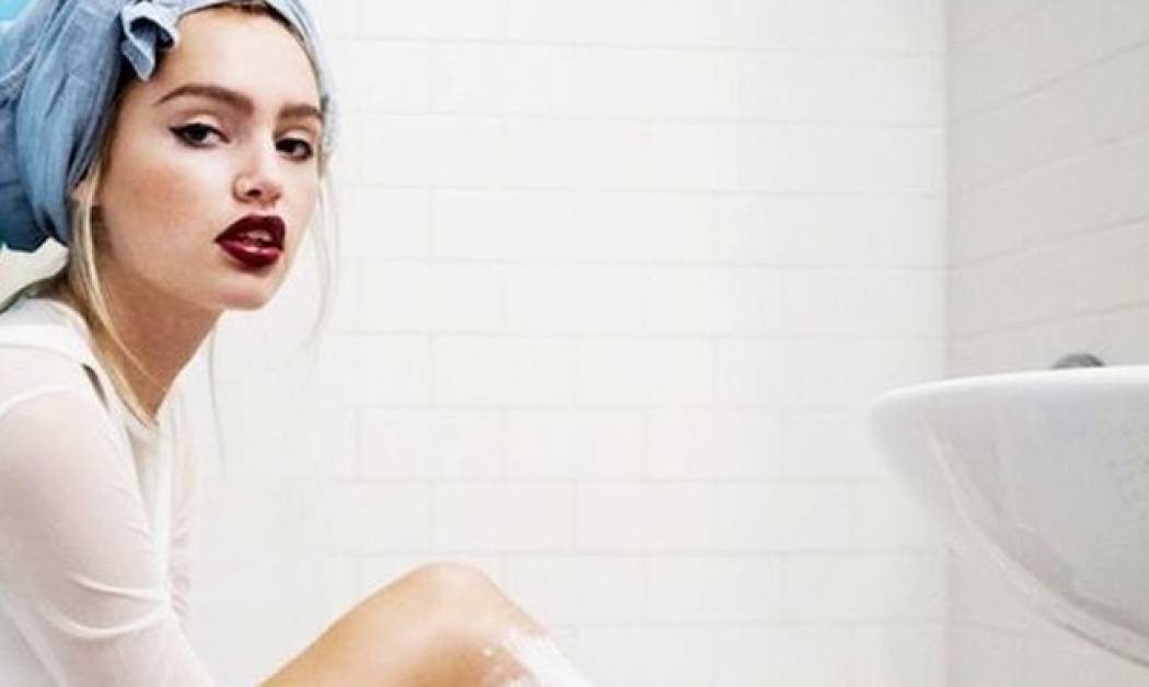 7 πράγματα που όλες κάνουμε λίγο πριν το σεξ αλλά ντρεπόμαστε να παραδεχτούμε