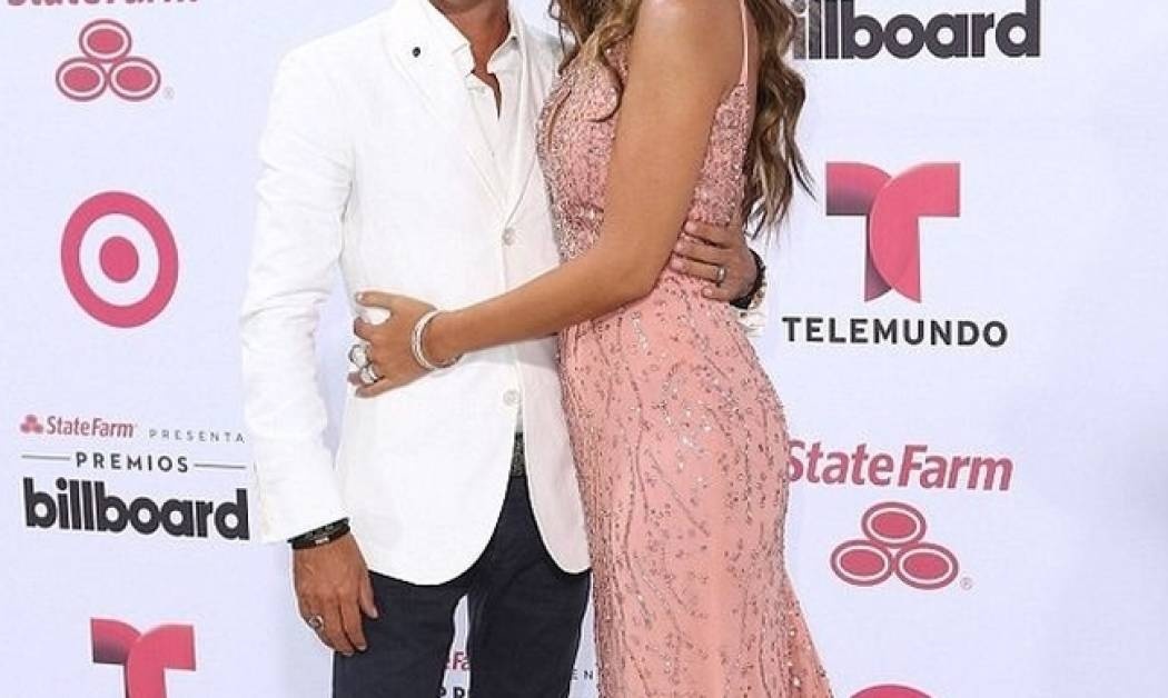 Μετά το φιλί ήρθε ο χωρισμός! Το διάσημο ζευγάρι δεν είναι πια μαζί