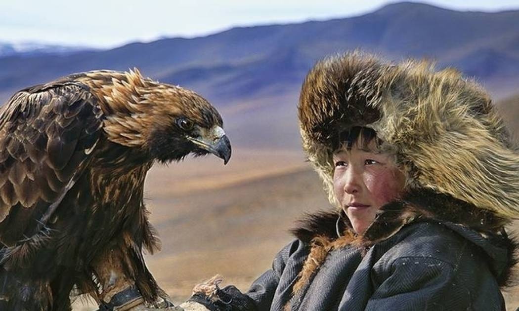 Η ζωή ενός Dukha: Η φυλή της Μογγολίας που ζει αρμονικά με λύκους, τάρανδους και άγριους αετούς