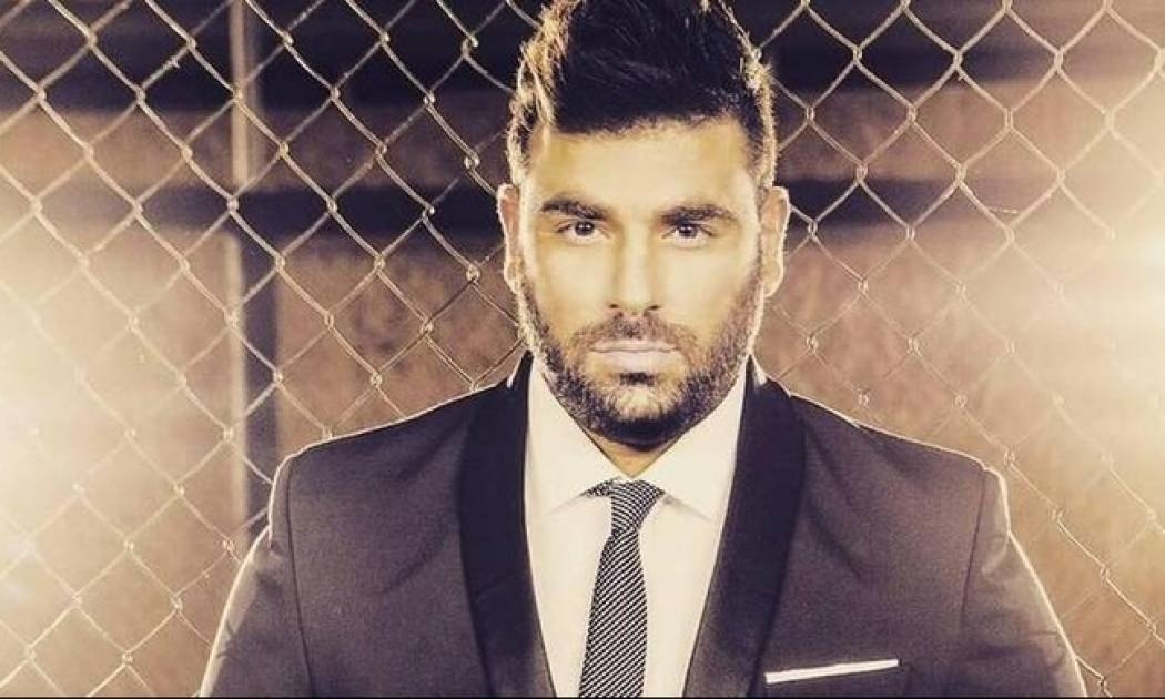 Θαυμαστές του Παντελή μαζεύτηκαν έξω από το σπίτι του και τραγουδούσαν ανήμερα των γενεθλίων του