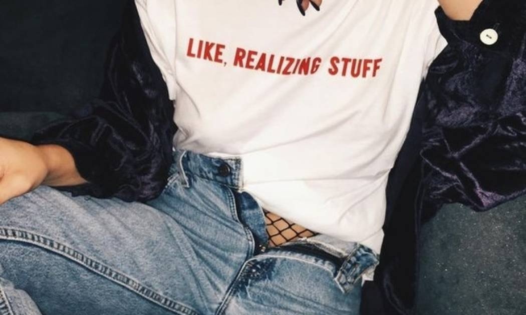 Συμβαίνει τώρα: Το δικτυωτό καλσόν επανέρχεται στο προσκήνιο