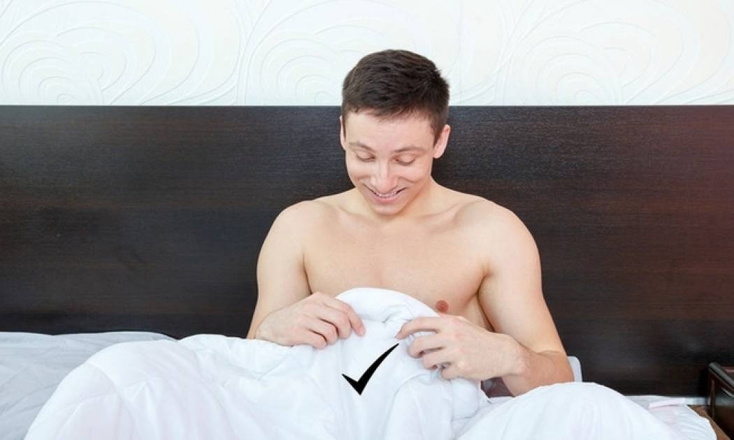 Πρωινή στύση: Ποιο σκοπό εξυπηρετεί – Τι δείχνει για τη σεξουαλική λειτουργία