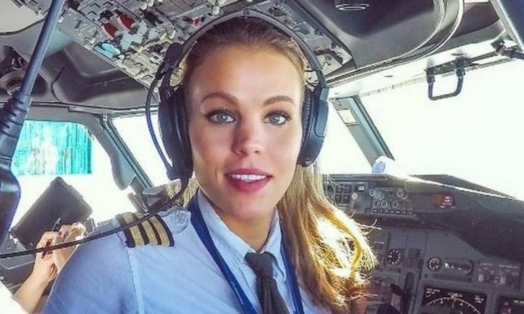 Η yogi πιλότος που κατακτά τους αιθέρες και το Instagram (pics)