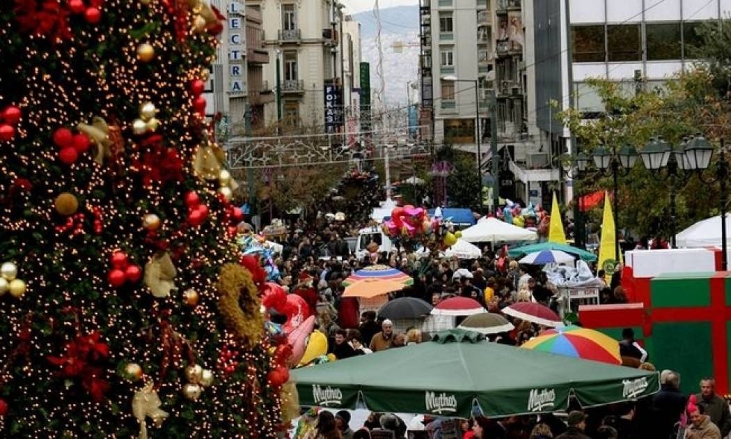 Δώρο Χριστουγέννων και εορταστικό ωράριο «ζεσταίνουν» τη χριστουγεννιάτικη αγορά