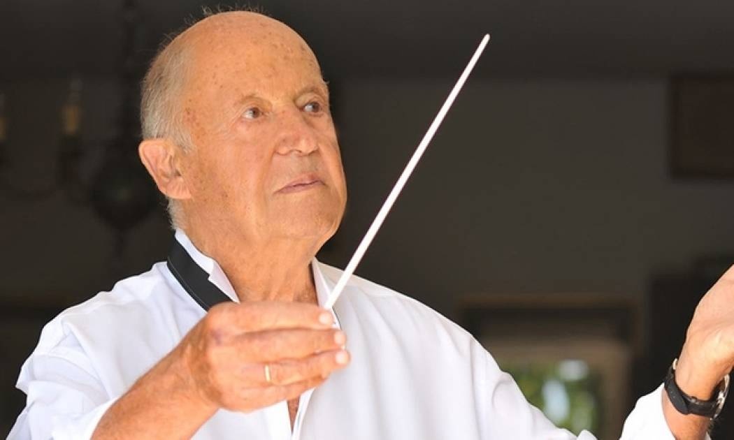 Μίμης Πλέσσας: «Εξακολουθώ να μη γνωρίζω ούτε μία νότα. Είμαι αυτοδίδακτος»