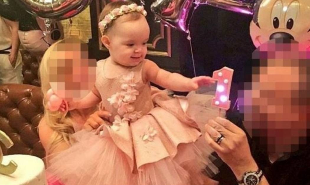 Η κόρη τους έγινε ενός και το γιόρτασαν με ένα πάρτι υπερπαραγωγή - Δείτε εικόνες