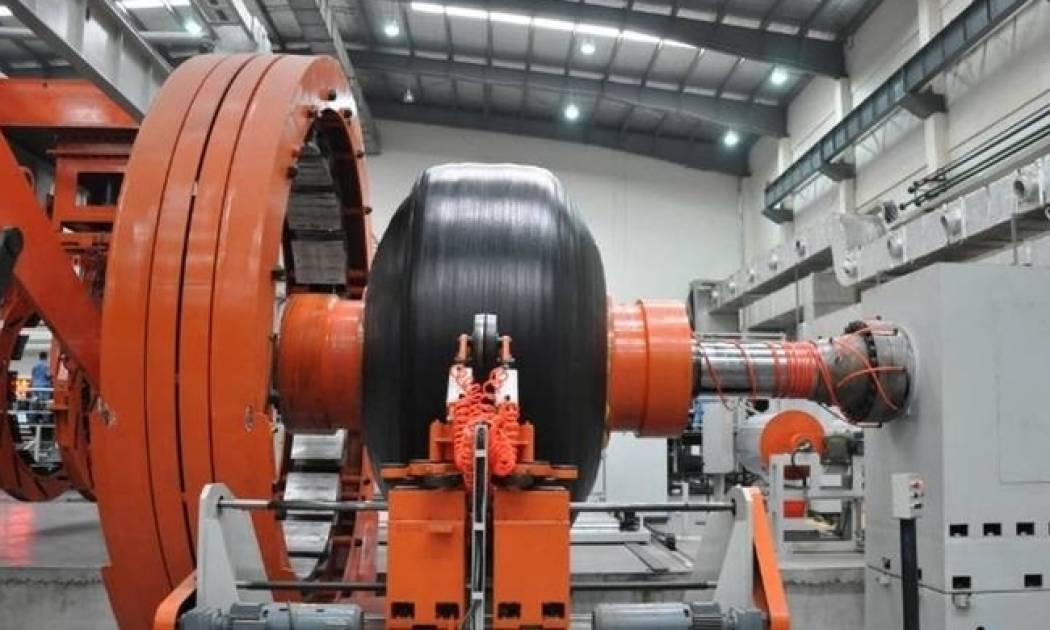 Επισκευάζοντας ένα ελαστικό 30.000 δολαρίων (video)