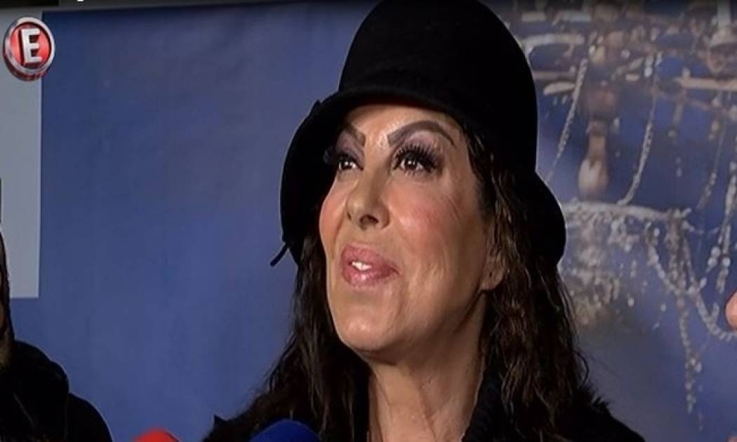 Δε θα πιστεύετε τι έκανε η Άντζελα Δημητρίου όταν ανέβηκε στην πίστα την ώρα που τραγουδούσε η Πάολα