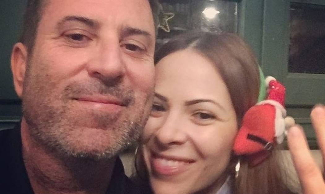 Παναγιώτης Στάθης: Αγκαλιά με τη σύζυγό του