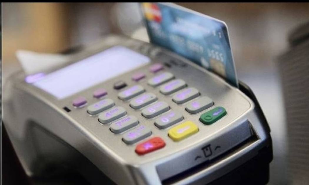 Ποιοι επαγγελματίες υποχρεούνται να έχουν μηχάνημα POS μέχρι το καλοκαίρι
