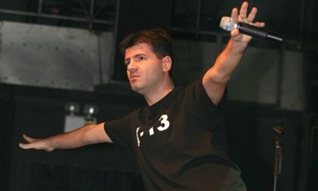 Φοίβος Δεληβορίας: Διασκέδασε στην Άννα Βίσση