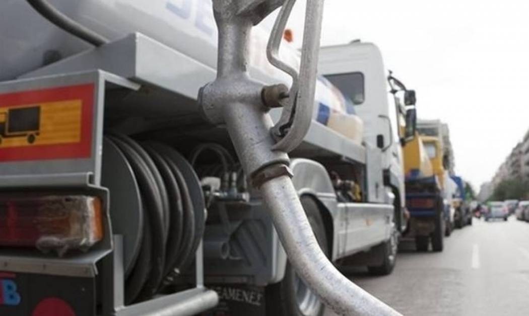 Κυνηγούν με επιτροπές το λαθρεμπόριο καυσίμων