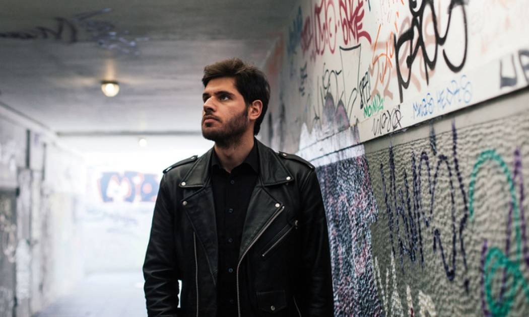 Αναβολή στην παράσταση «Κατερίνα» λόγω ρήξης χιαστών του Αναγνώστου