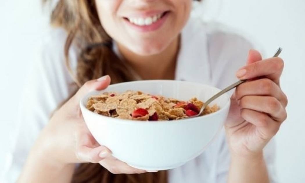 Αυξήστε το μεταβολισμό σας και χάστε κιλά τρώγοντας δημητριακά ολικής άλεσης