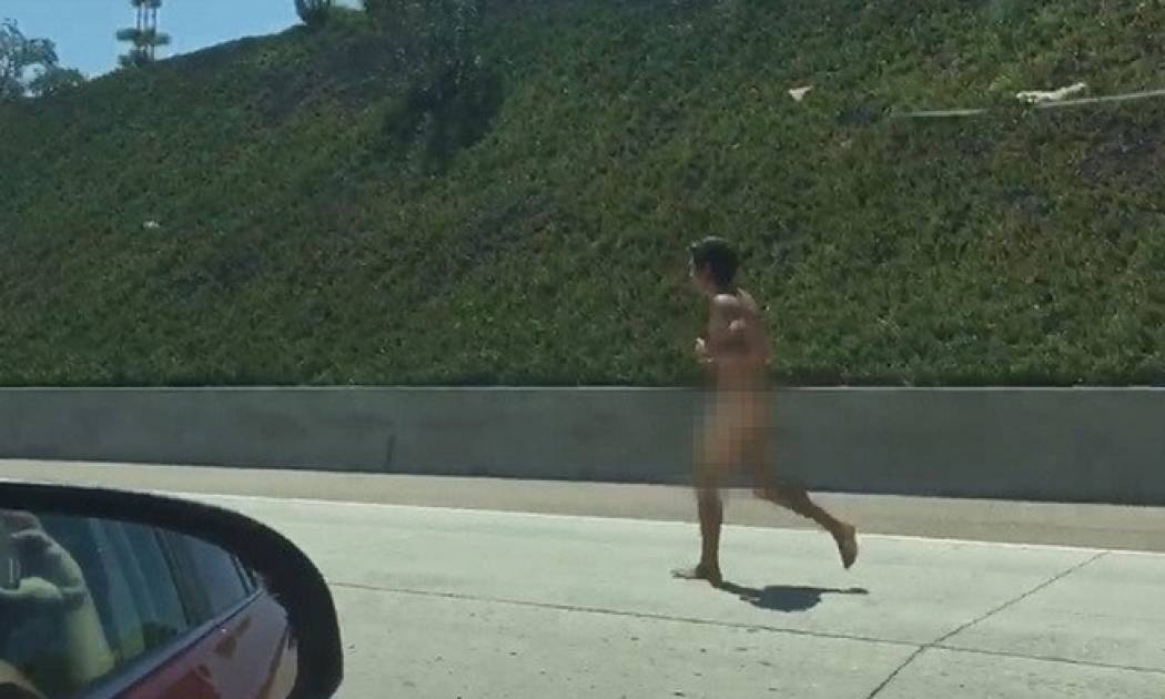 Νεαρός ηθοποιός ολόγυμνος στο Πανόραμα Θεσσαλονίκης. Τον έσωσε ταξιτζής (Nassos blog)