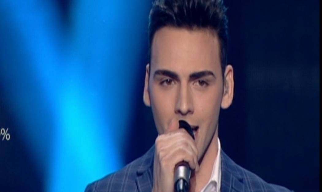 Τραγούδησε Οικονομόπουλο αλλά κατάφερε να συγκεντρώσει μόλις το 48%