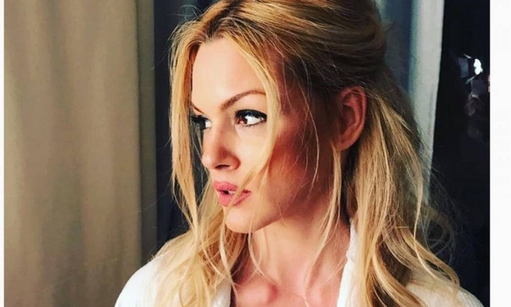 Η sexy φωτογραφία της Κάβουρα στο instagram