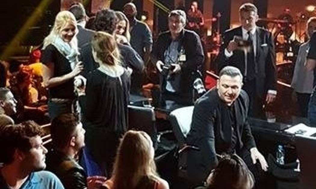 Ναι, η Σκορδά πήγε στο Rising, αλλά αγνόησε τον Λιάγκα. Δείτε το Video (Nassos blog)