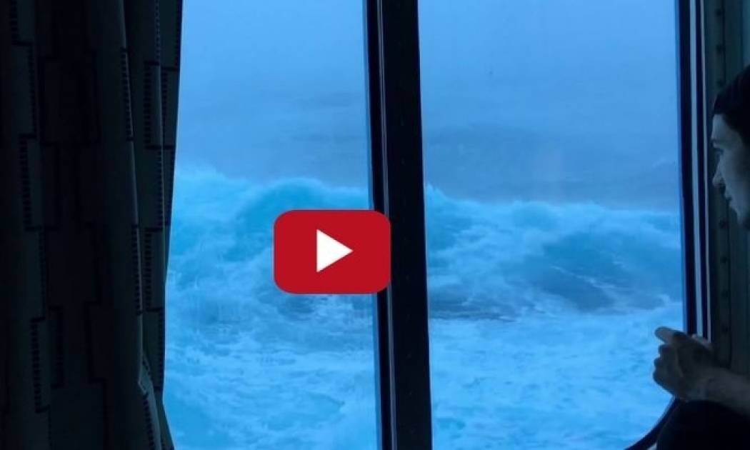 Κρουαζιέρα του τρόμου: Θρίλερ με κύματα 9 μέτρων στον Ατλαντικό Ωκεανό (Pic+Vid)