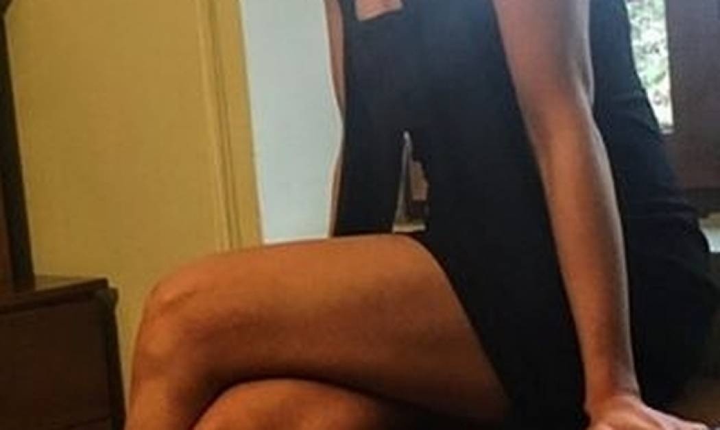 Το σέξι σταυροπόδι πρωταγωνίστριας του «Μπρούσκο»