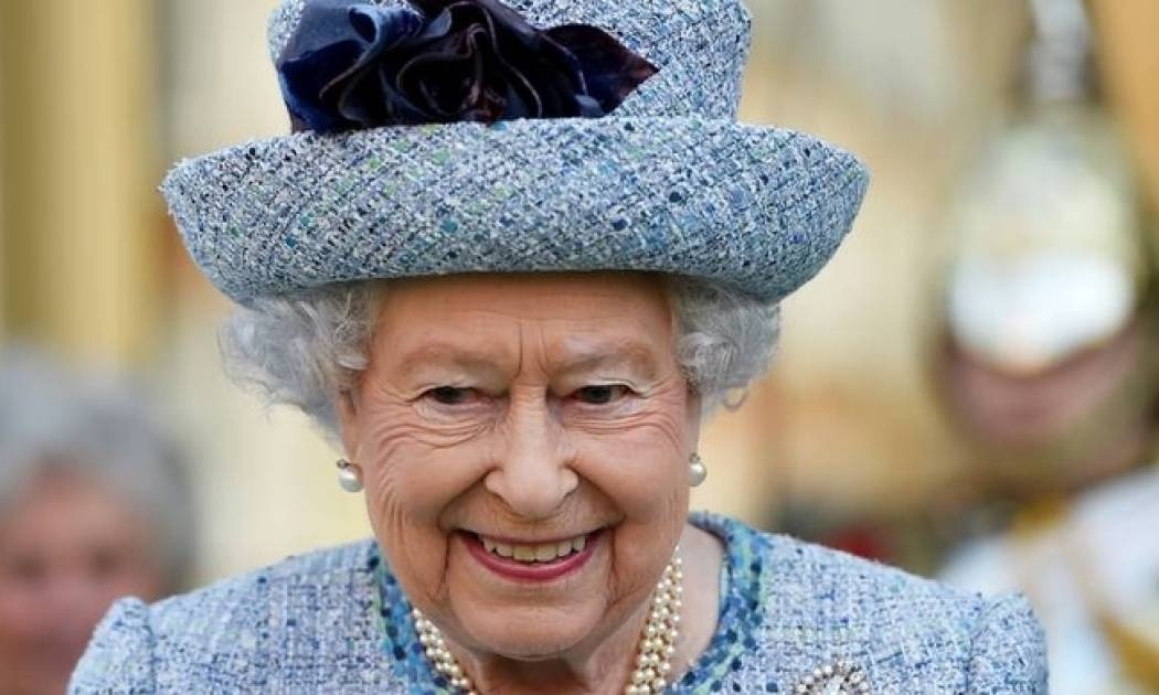 Η βασίλισσα Ελισάβετ ακυρώνει επίσκεψη στη Σκότλαντ Γιάρντ μετά την τρομοκρατική επίθεση