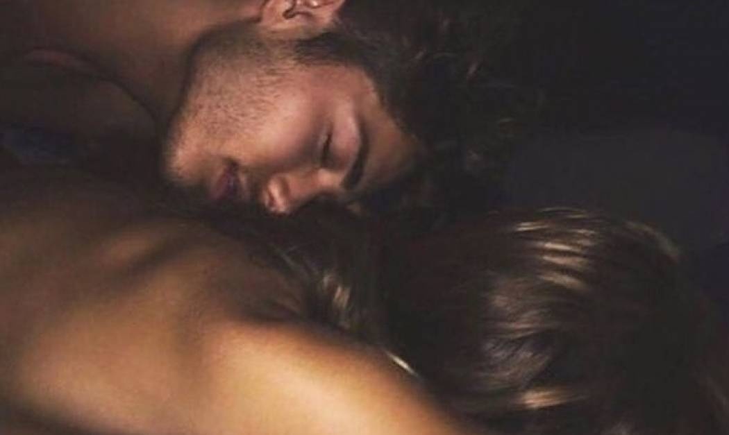 H επιστήμη αποφάσισε: Οι άνθρωποι που κάνουν αυτά τα τρία πράγματα είναι καλύτεροι στο σεξ