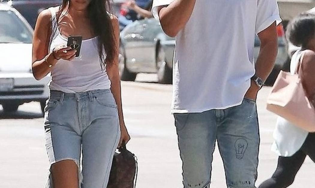 Όχι δεν είναι φάντασμα: Η superstar έχει σύντροφο και μας τον δείχνει για πρώτη φορά