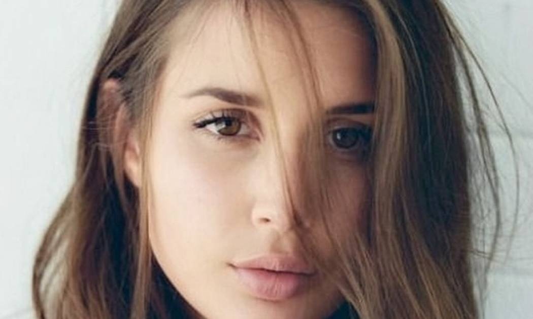 French Waves: Πώς ακριβώς θα κάνεις τα μαλλιά σου να δείχνουν κυματιστά σαν φυσικά