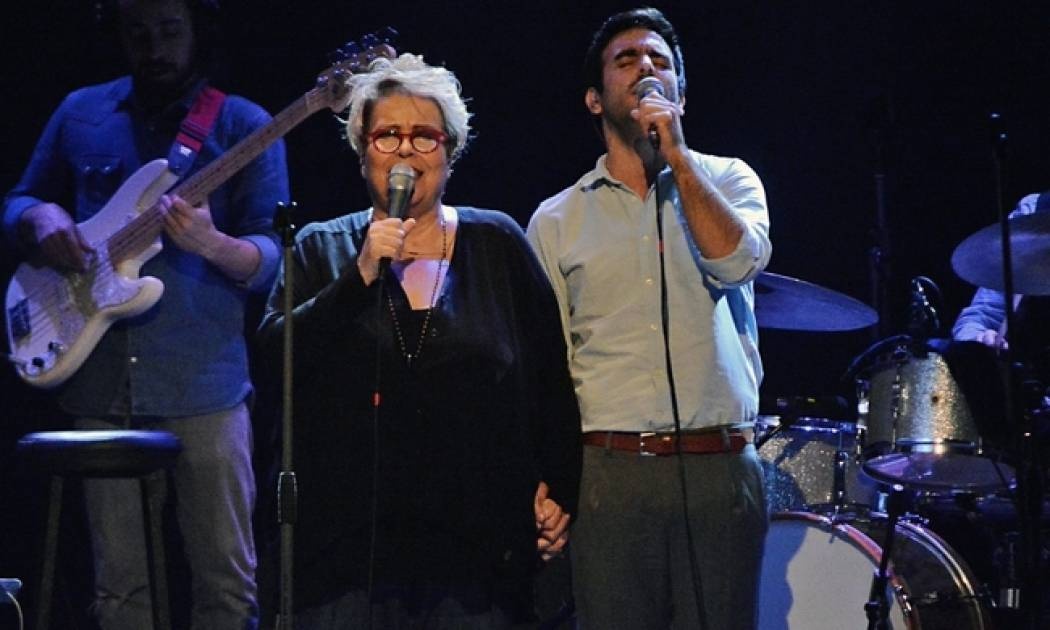 Ανταπόκριση: Η Δήμητρα Γαλάνη και ο Ευστάθιος Δράκος στο Gazarte