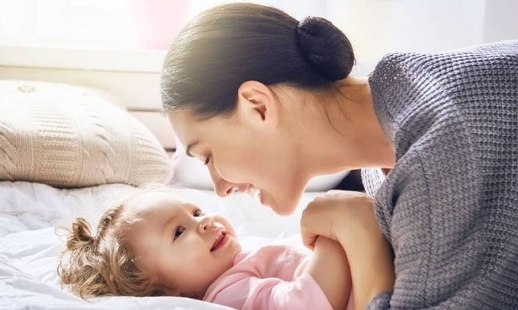 Δείξτε την αγάπη σας στο παιδί σας κρατώντας ανοιχτή επικοινωνία