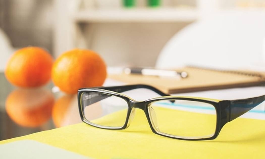 Τα θρεπτικά συστατικά που προστατεύουν τα μάτια σας & πού θα τα βρείτε