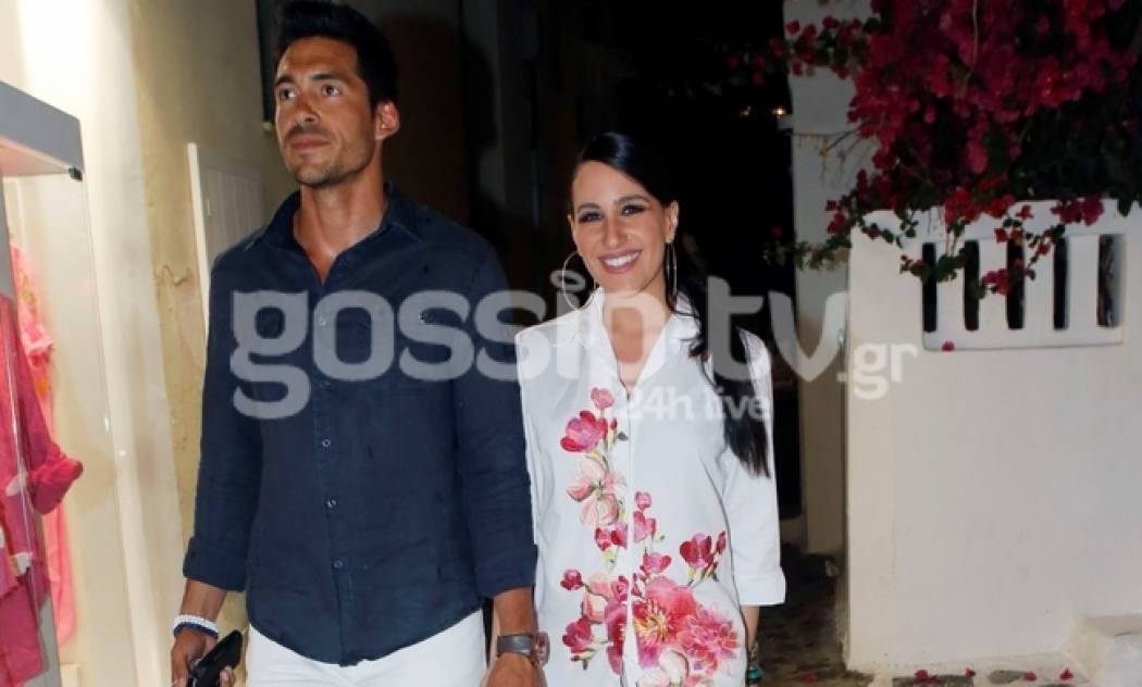 Έγκυος στα στενά της Μυκόνου