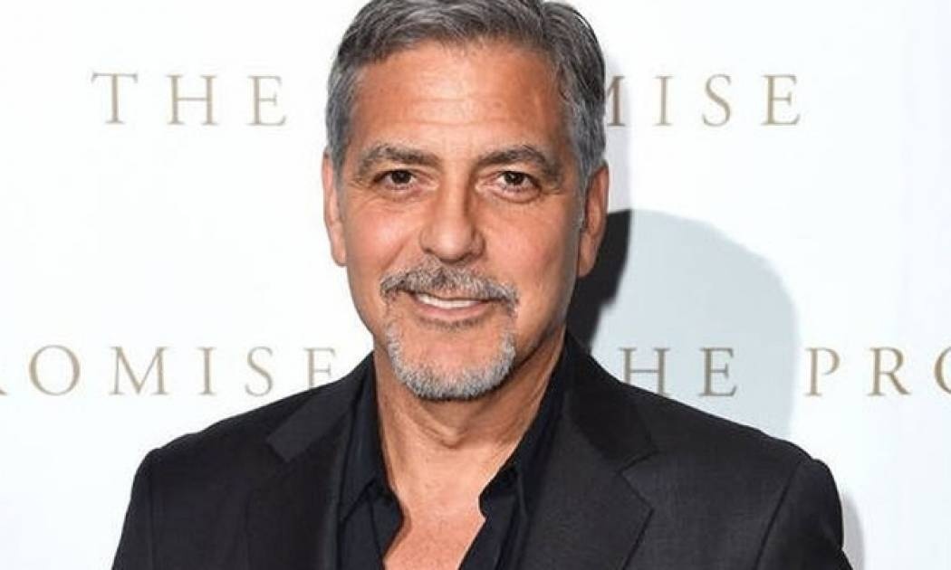 Έξι διάσημοι σταρ που έγιναν μπαμπάδες για πρώτη φορά μετά τα 50