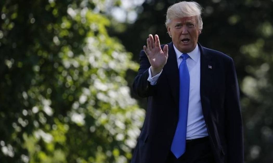 Ο Τραμπ πήγε… απρόσκλητος σε δεξίωση γάμου στο New Jersey (vid)