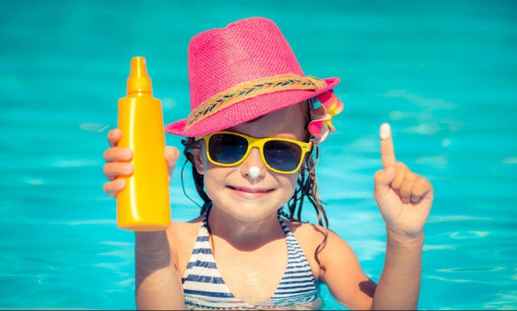 Παιδικά αντηλιακά: Πώς θα διαλέξετε το κατάλληλο για το παιδί σας