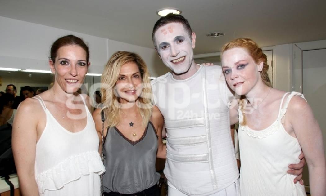 Θεατρική βραδιά για την Άννα Βίσση