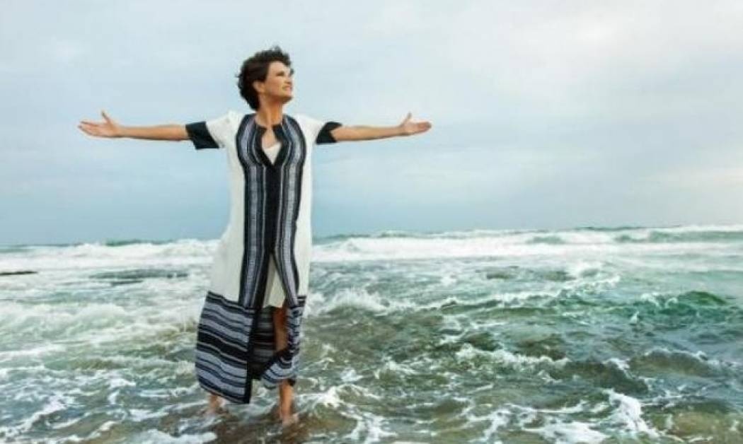 Άλκηστις Πρωτοψάλτη: Η πιο όμορφη καλημέρα με δελφίνια!