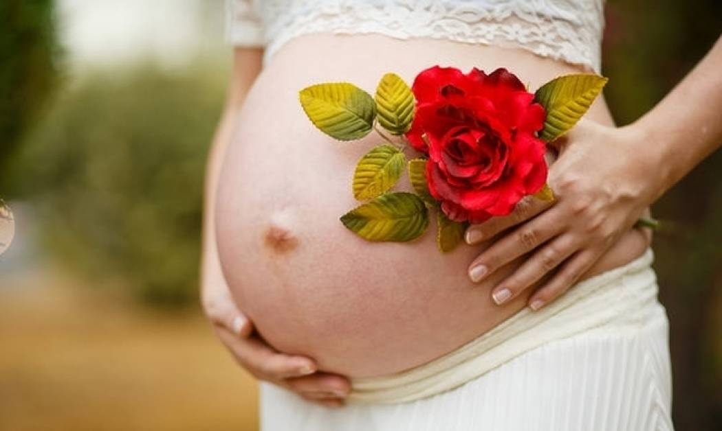 Εγκυμοσύνη και γκαρνταρόμπα: Έξυπνες αγορές που θα σας κάνουν να νοιώθετε άνετα