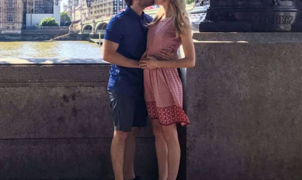 Τι και αν είναι μόλις 24ων ετών! Ο γνωστός ηθοποιός θα γίνει για πρώτη φορά μπαμπάς