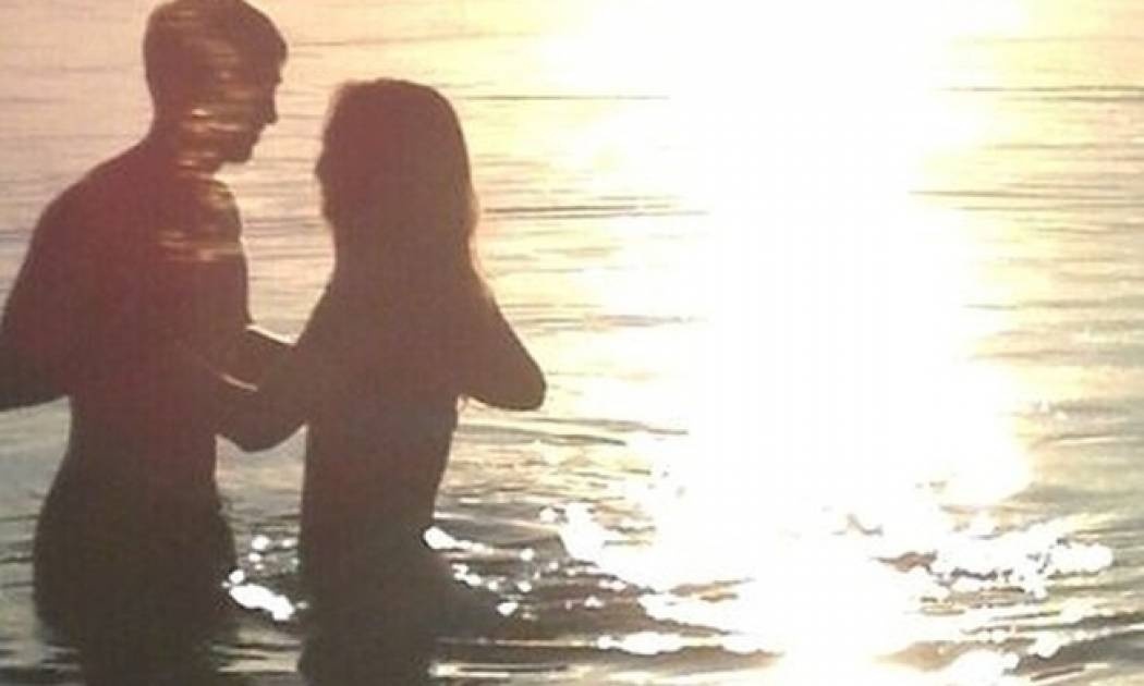 4 βασικές ενδείξεις ότι δε σε θέλει (και σου το δείχνει)