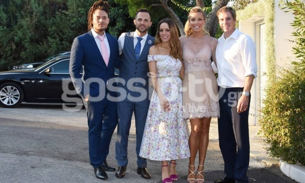 Καλομοίρα: Το φωτογραφικό άλμπουμ της βάπτισης της κόρης της