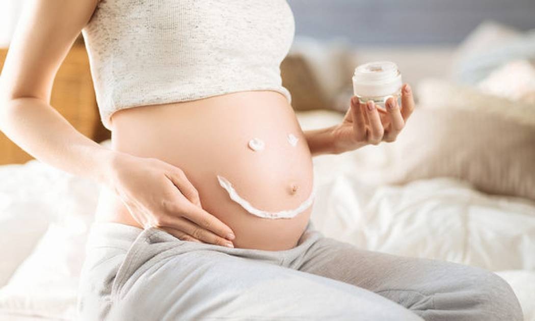 Ραγάδες στην εγκυμοσύνη: Πώς να τις αντιμετωπίσετε